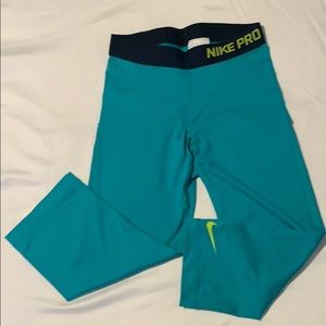 Nike pro half length leggings